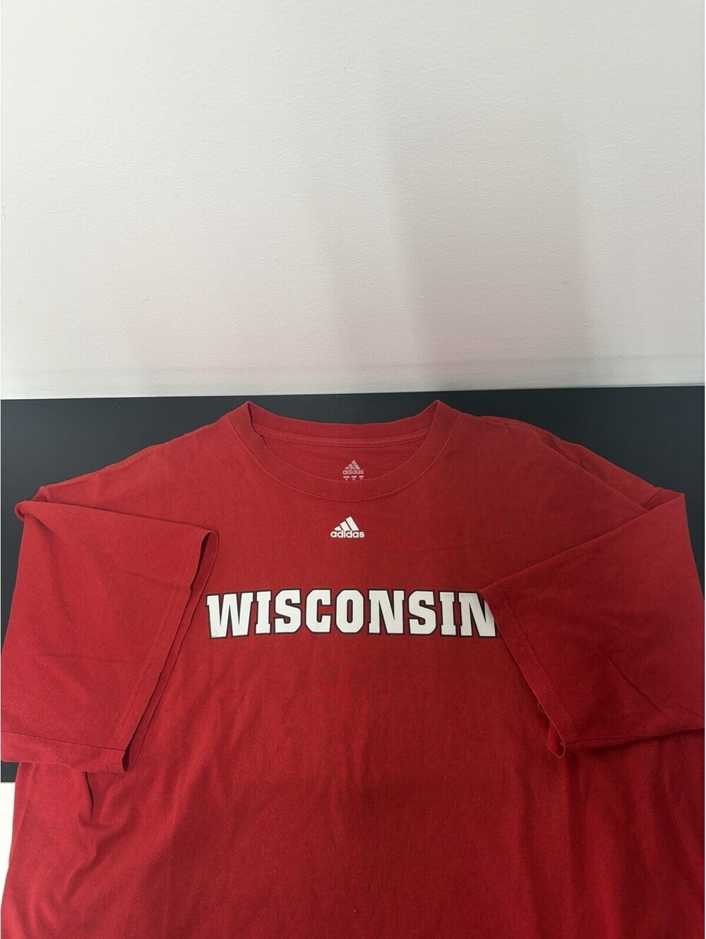 Vintage Adidas Wisconsin Badgers Double Sided Graphic T-Shirt Men’s Size XL